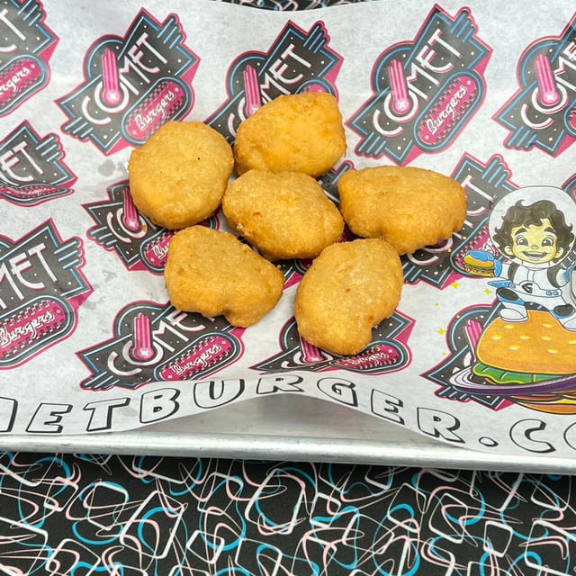 Macaroni & Cheese Bites (6 PC).